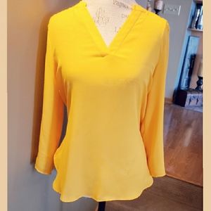 🌸3/$10 Bright Yellow Blouse